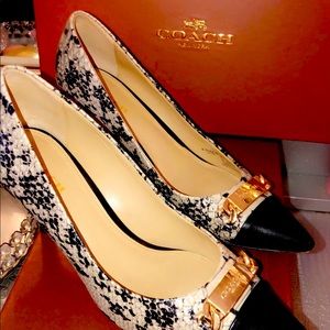 Coach heels 7M